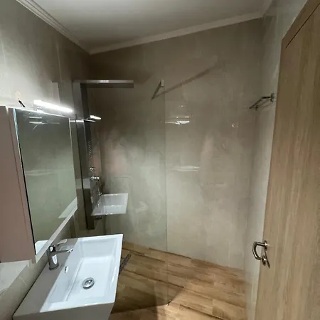 Nyaraló Nina's House By Corfuescapes