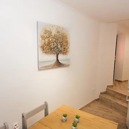 Nina's House By Corfuescapes Doukádes